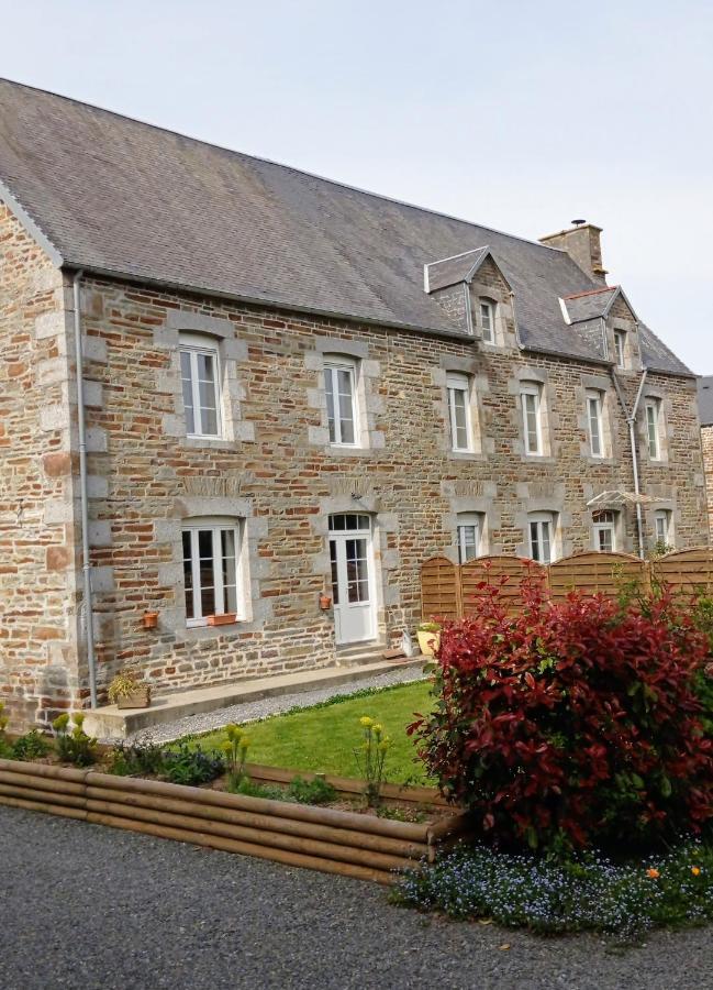 Maison De La Besliere Meuble De Tourisme 2 Etoiles Folligny Exterior foto
